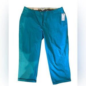 NWT Crown & Ivy Turquoise Cropped MidRise straight Pants size 16W